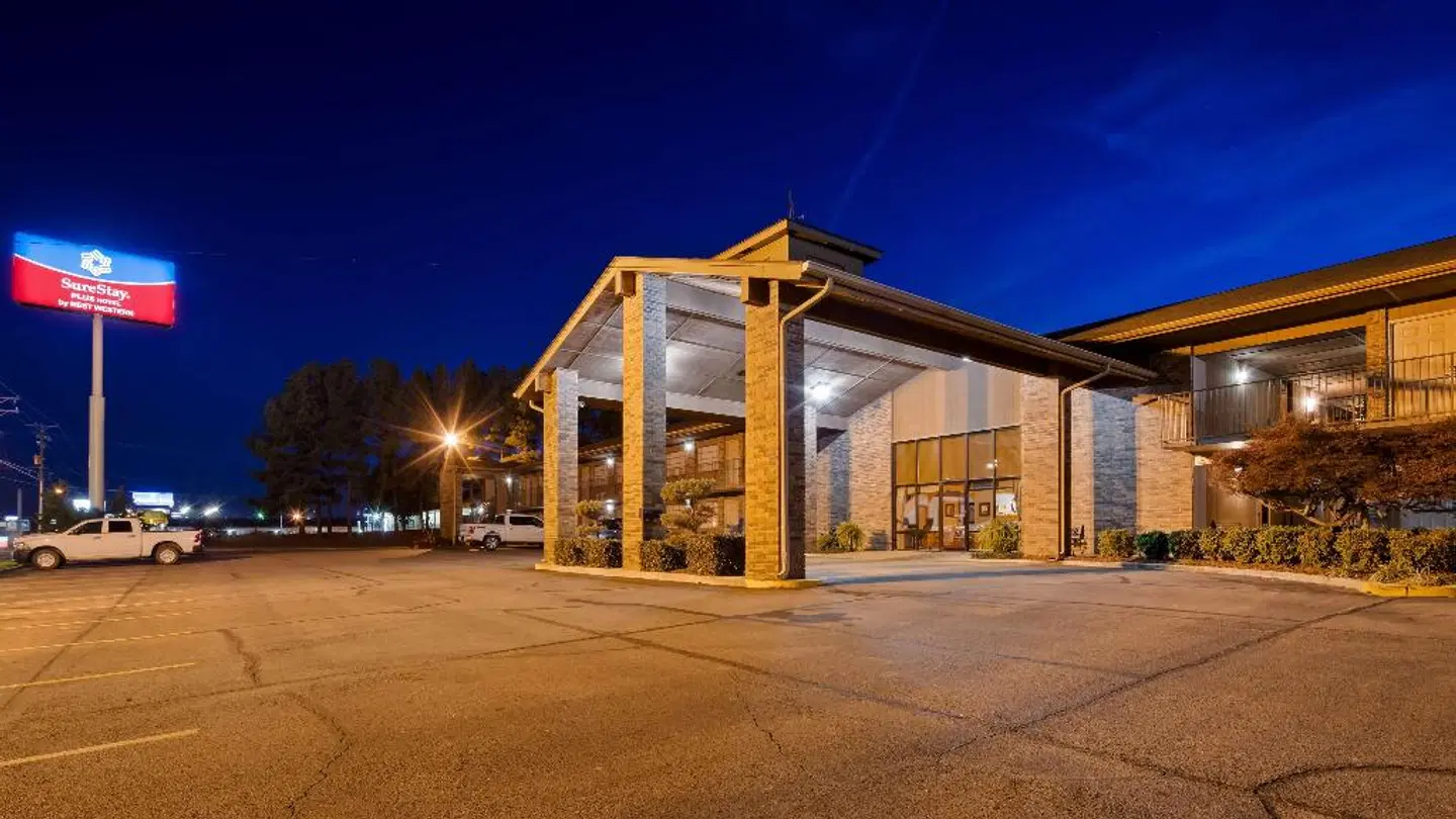 Best Western Plus Gold Poppy Inn EXTERIOR