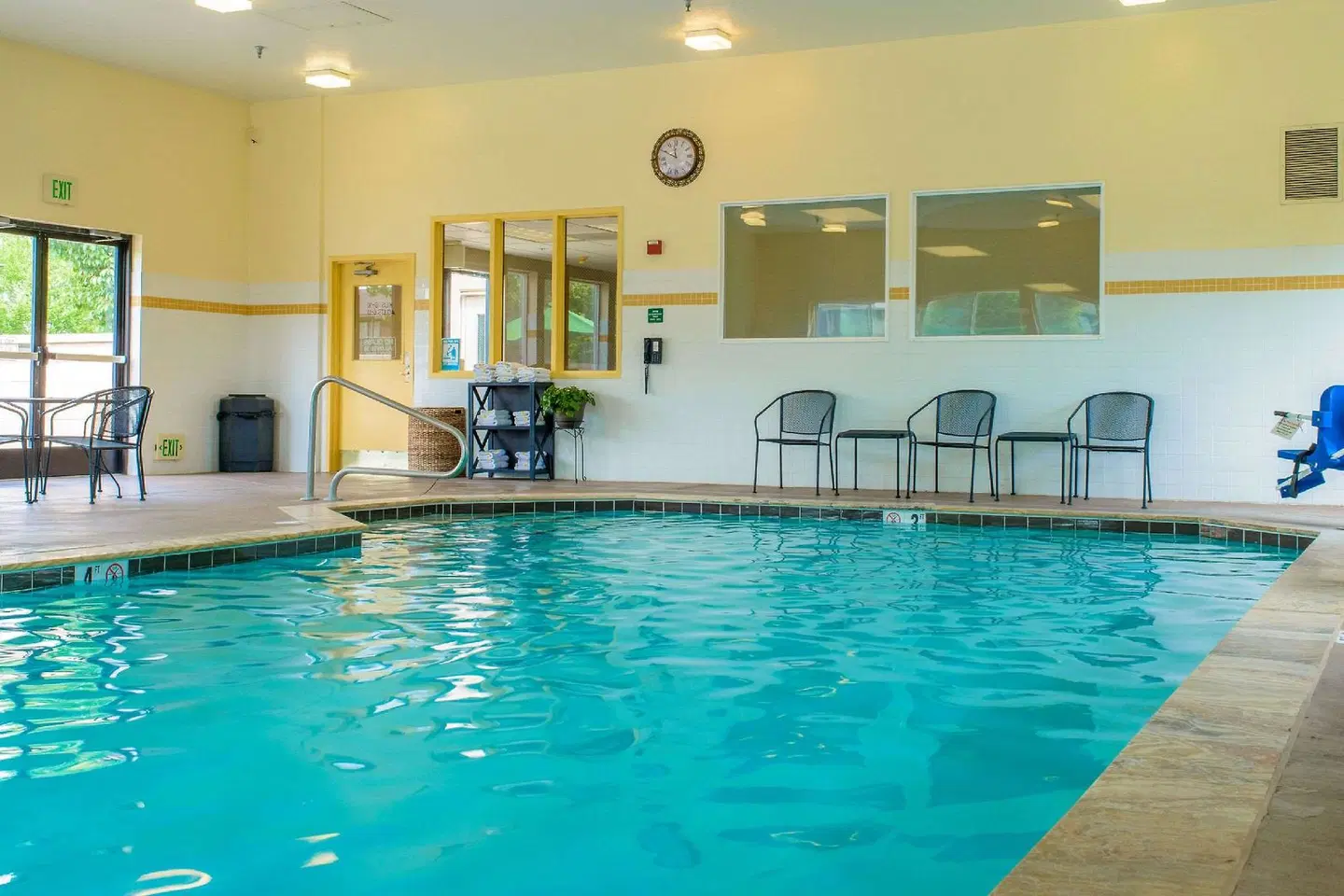 Comfort Suites Springfield Hallenbad