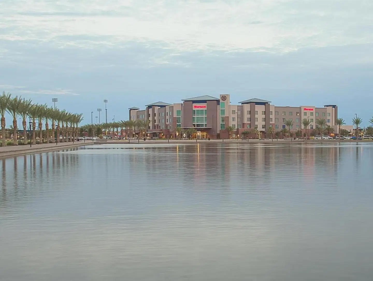 Sheraton Mesa Hotel at Wrigleyville West LANDSCAPE