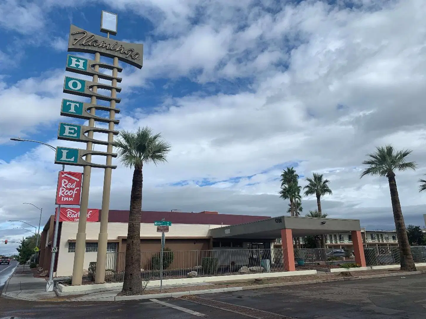 Red Roof Inn Tucson Downtown - University EXTERIOR