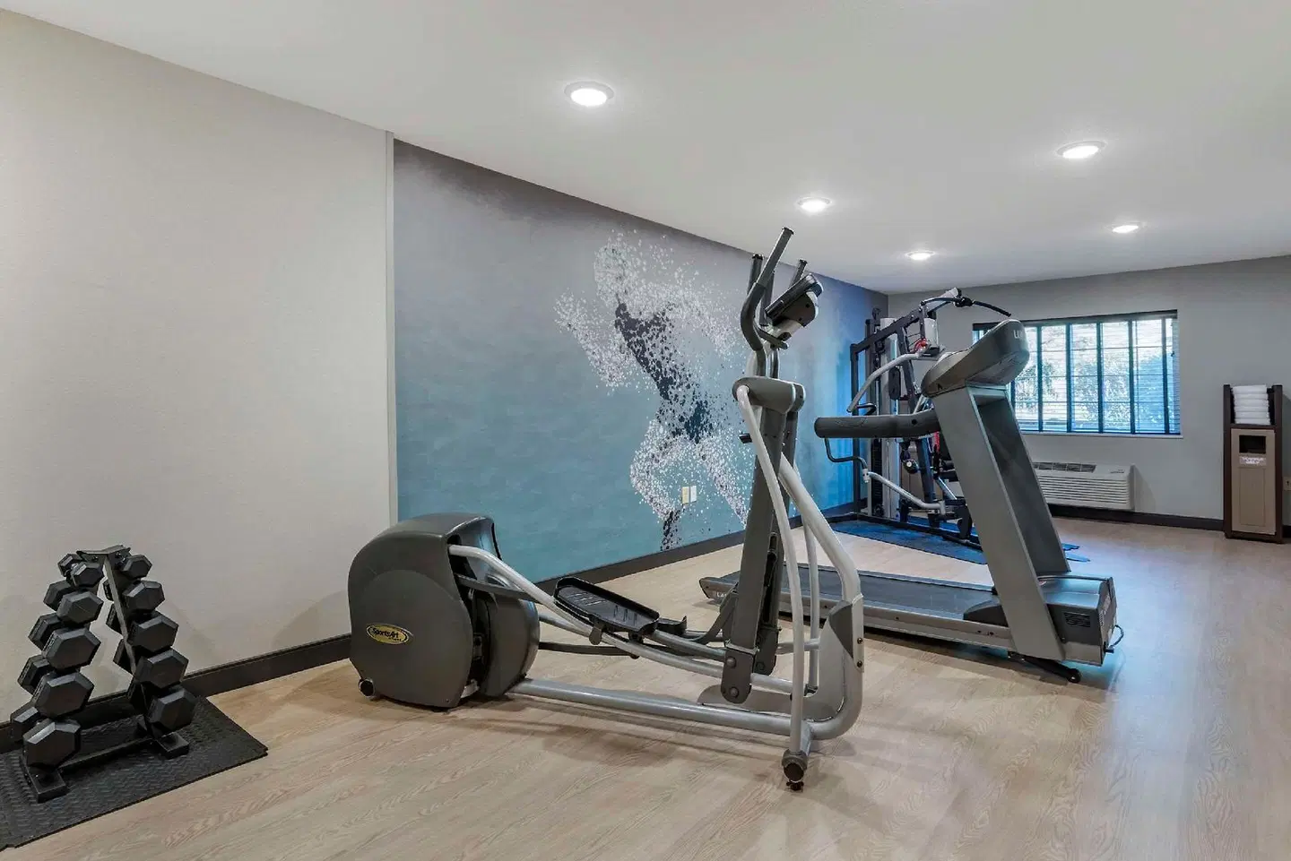 Comfort Inn & Suites Tualatin SPORTS_AND_LEISURE