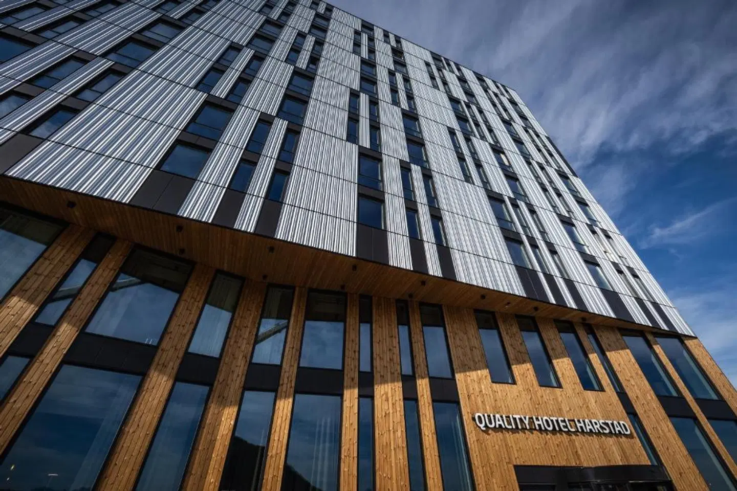 Quality Hotel Harstad EXTERIOR