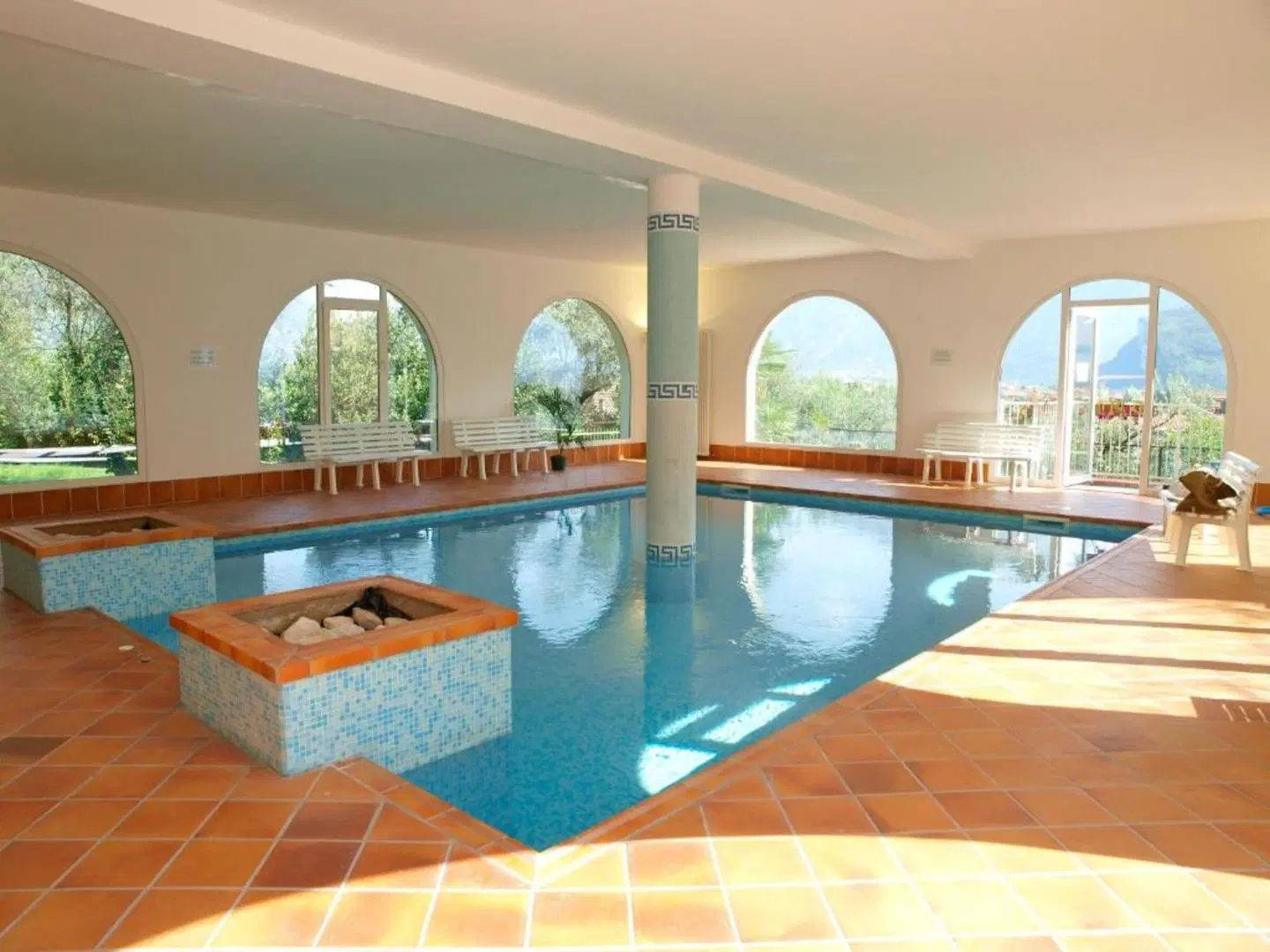 Englovacanze OUTDOOR_POOL