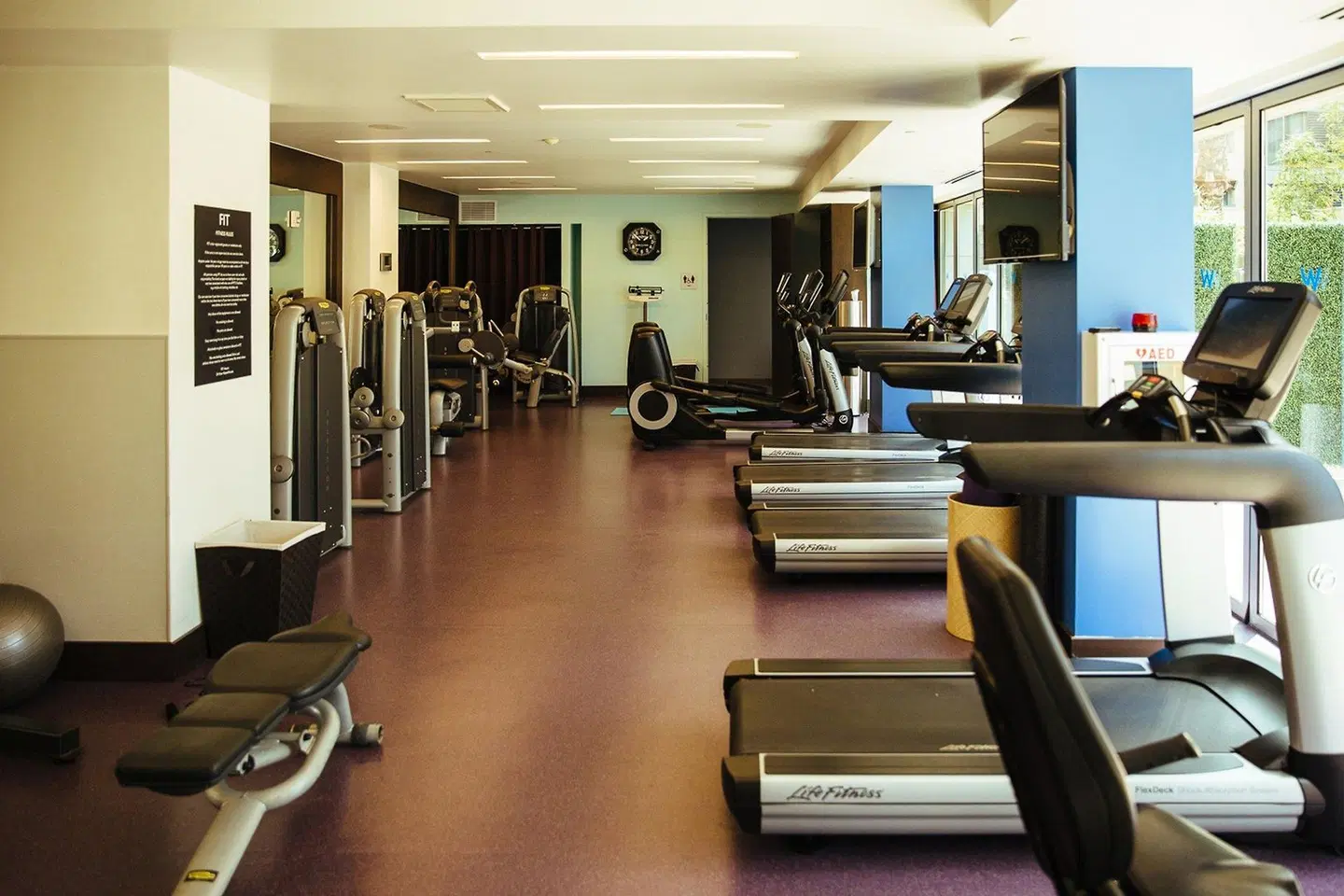 W Scottsdale SPORTS_AND_LEISURE