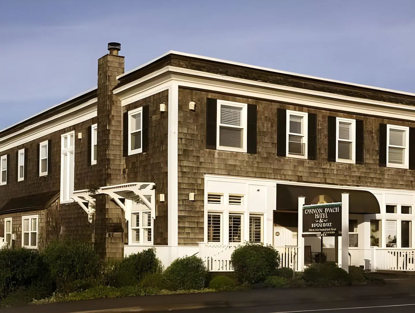 Cannon Beach Hotel EXTERIOR