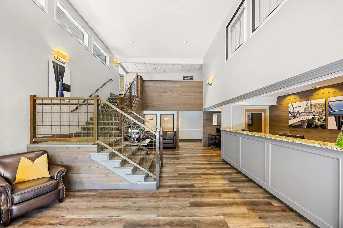 Best Western Inn at the Rogue LOUNGE_LOBBY