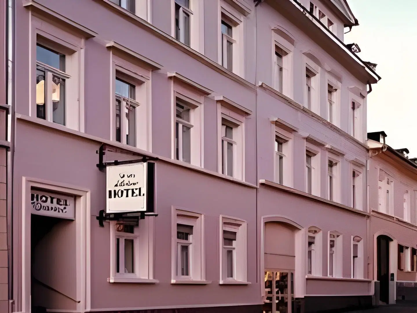 Das kleine Hotel EXTERIOR