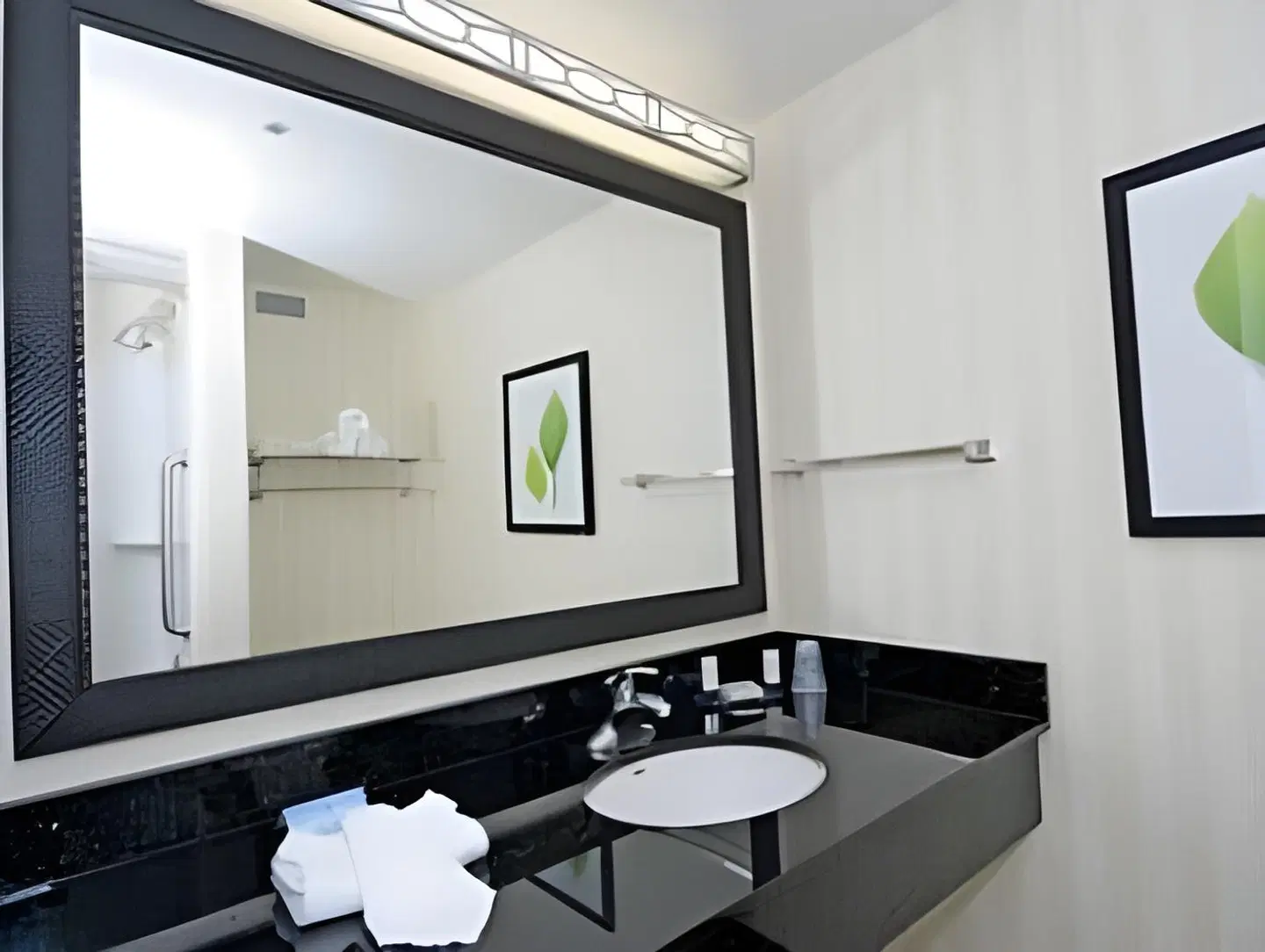 Fairfield Inn & Suites Raleigh-Durham Airport/Brier Creek Badezimmer