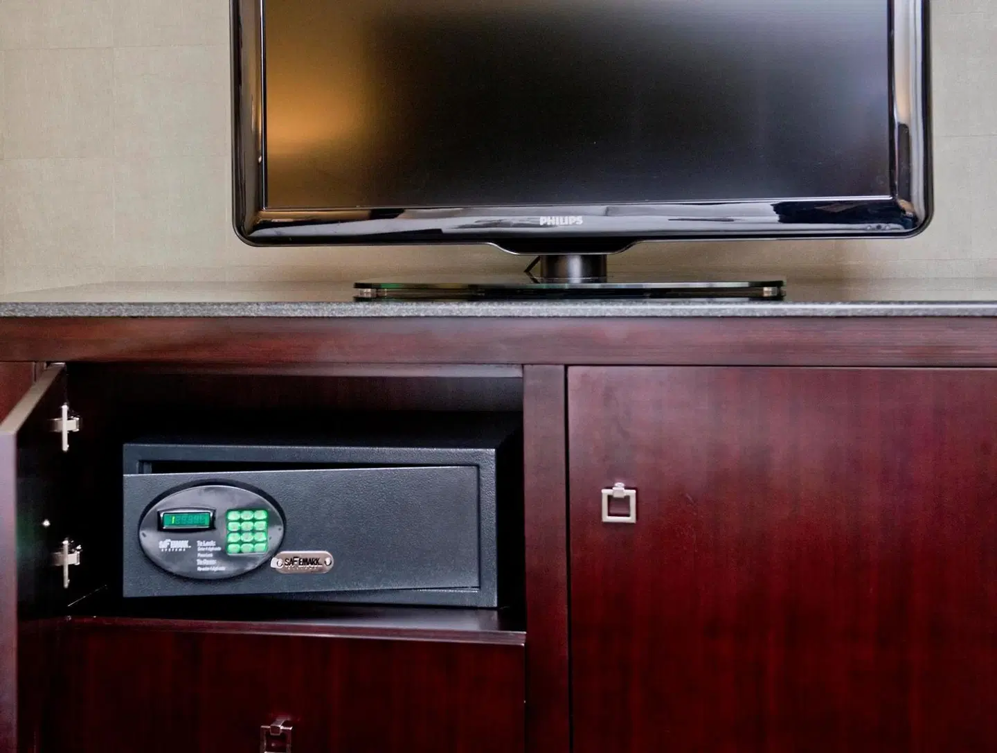 DoubleTree by Hilton Raleigh Durham Airport at Research Triangle Park ROOM_EXAMPLE