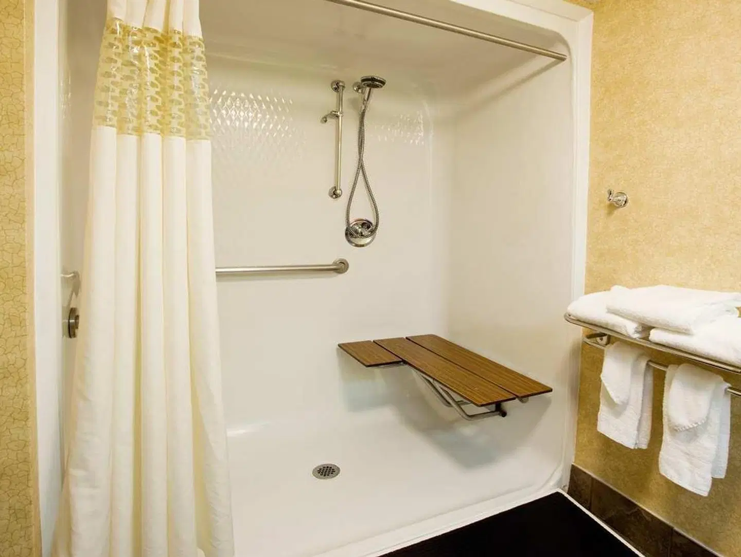 Hampton Inn & Suites Chapel Hill/Durham HEALTH_BEAUTY