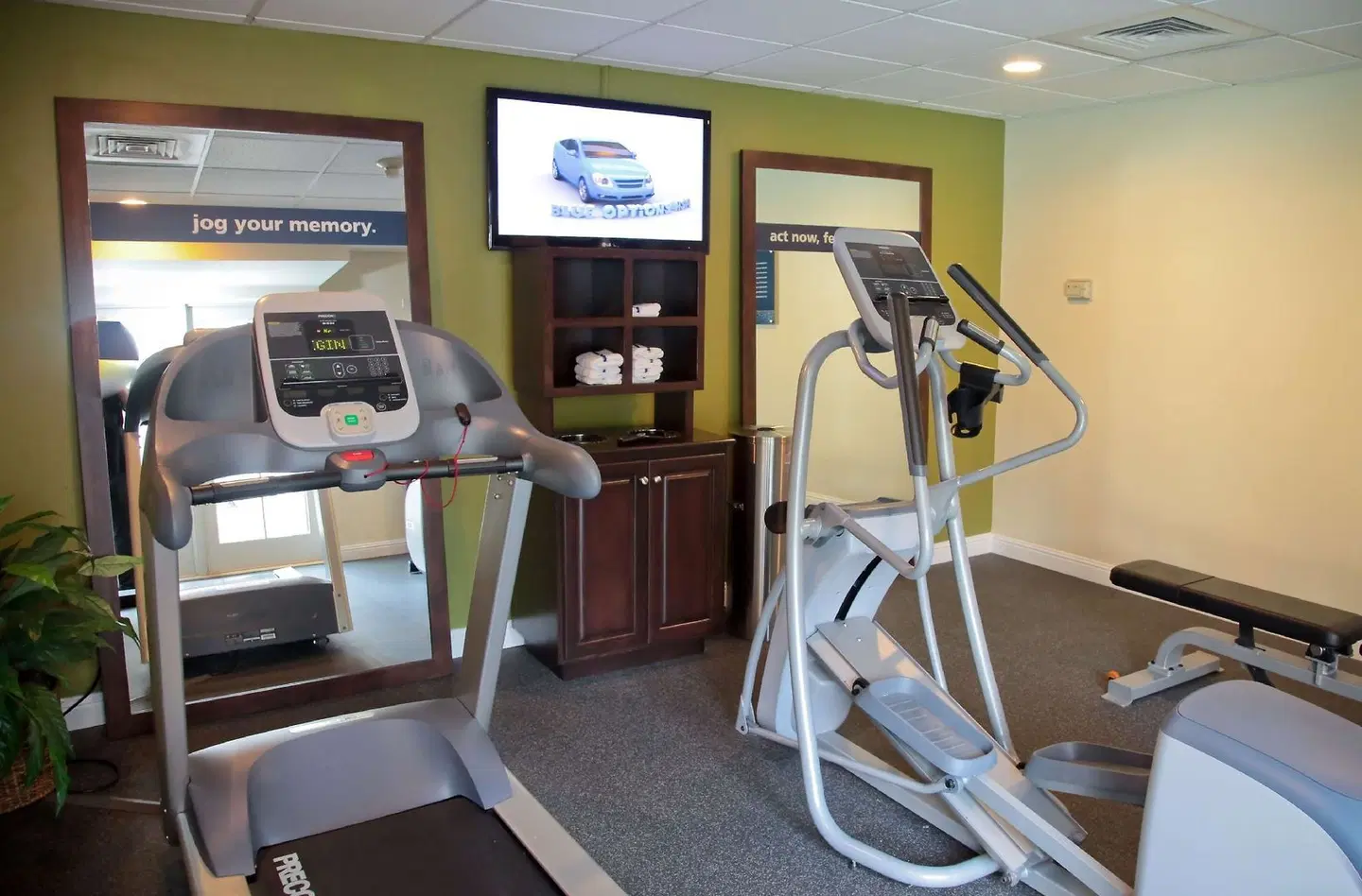 Hampton Inn & Suites-South Park at Phillips Place SPORTS_AND_LEISURE