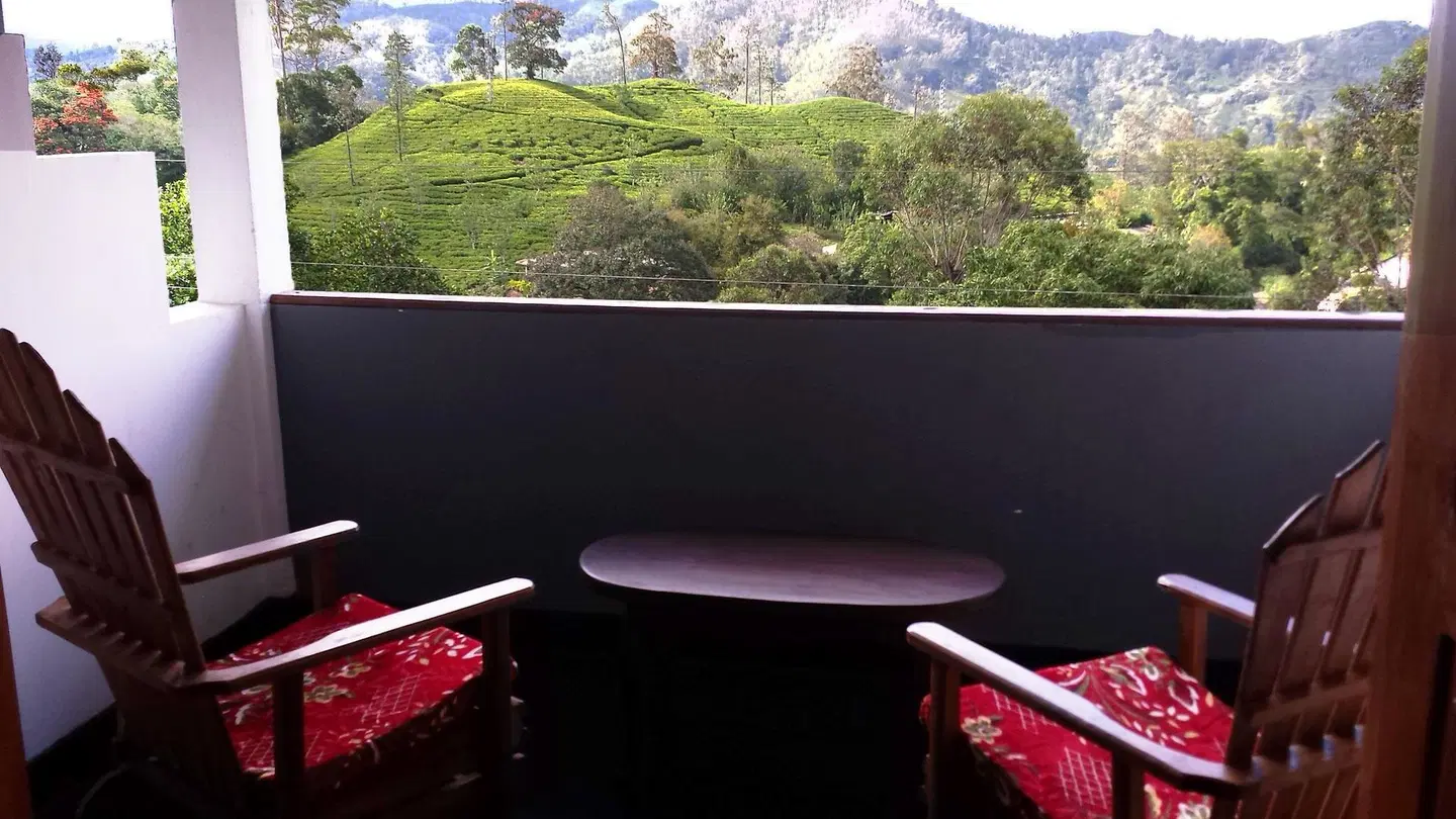 Lakshmis Hotel Ella TERRACE