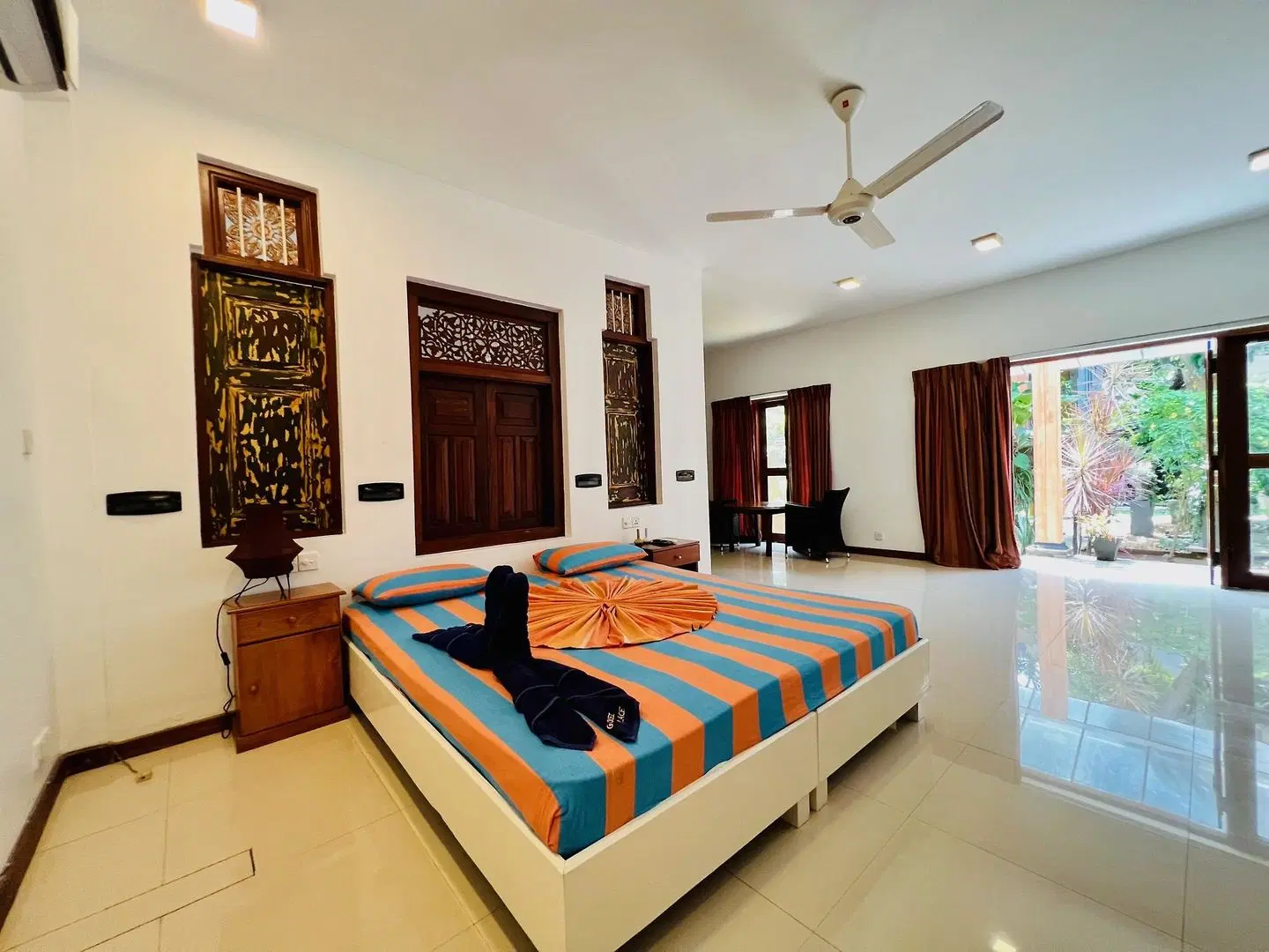 Gomez Place ROOM_EXAMPLE