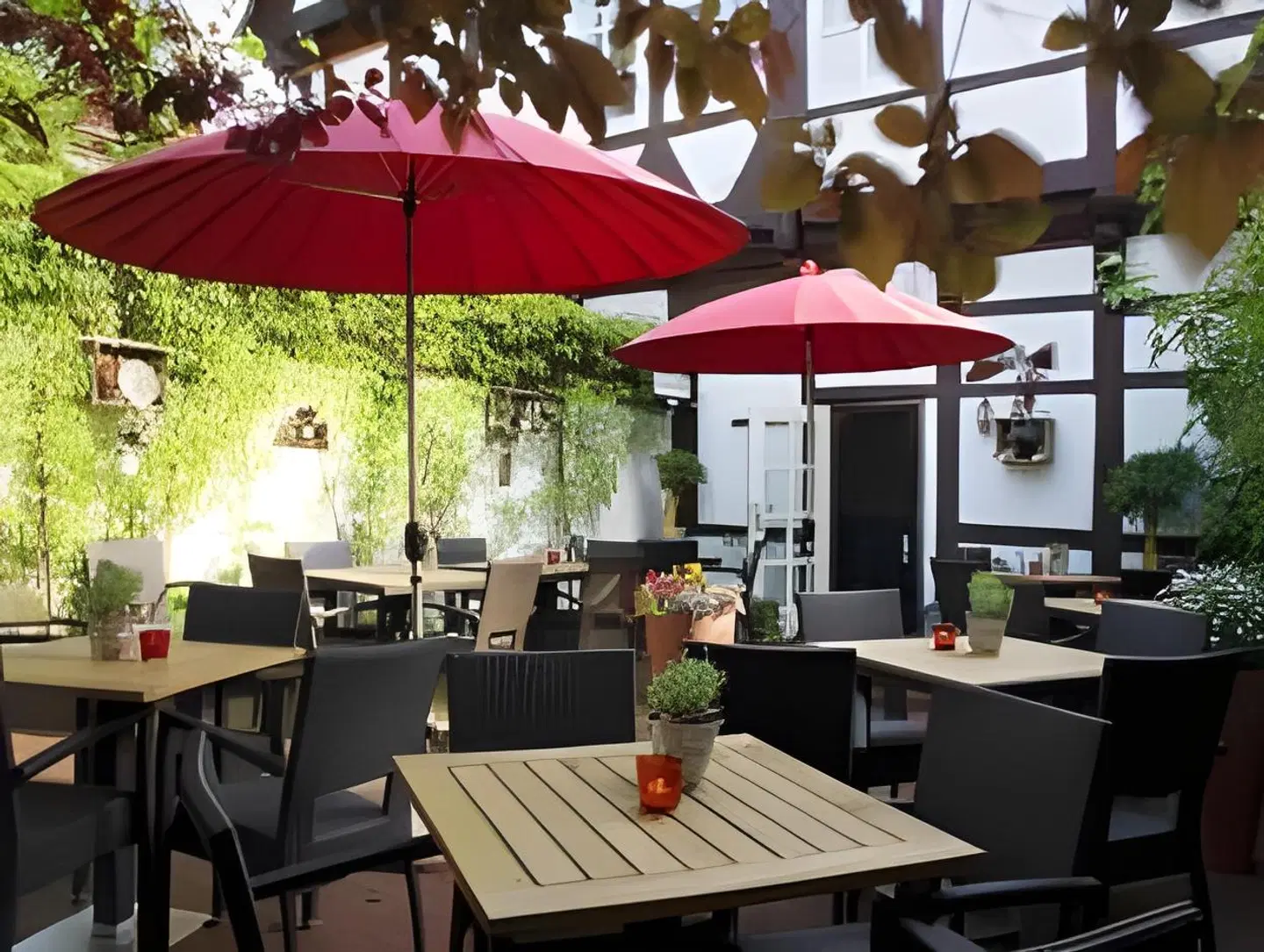 Am Braunen Hirsch Terrasse