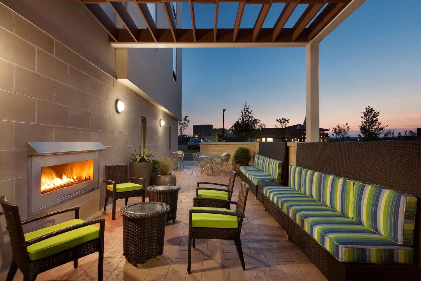 Home2 Suites by Hilton Durham Chapel Hill Terrasse