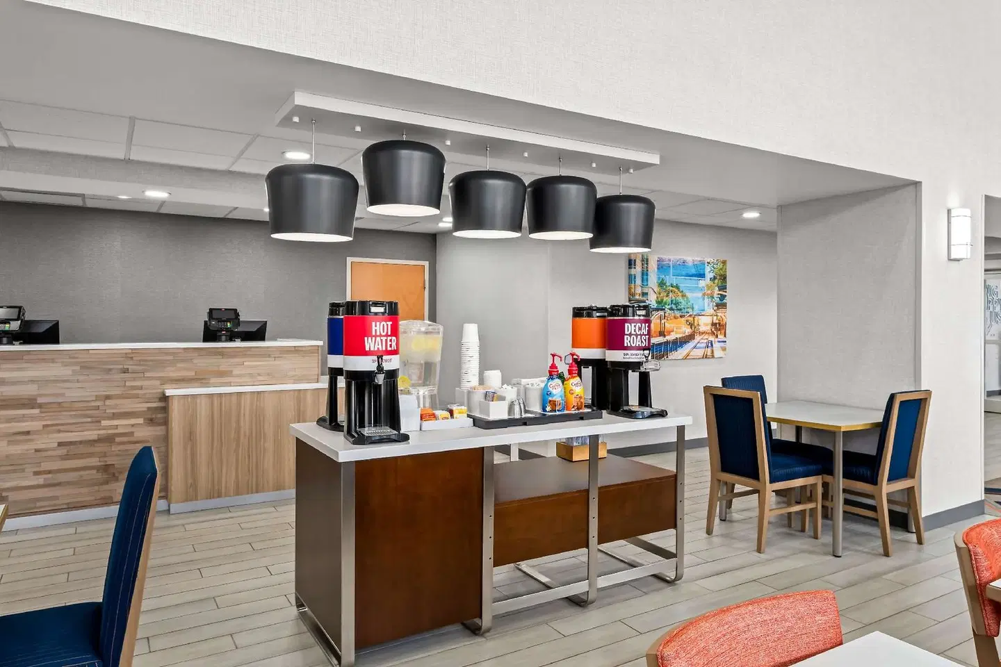 Hampton Inn & Suites Charlotte-Airport Restaurant