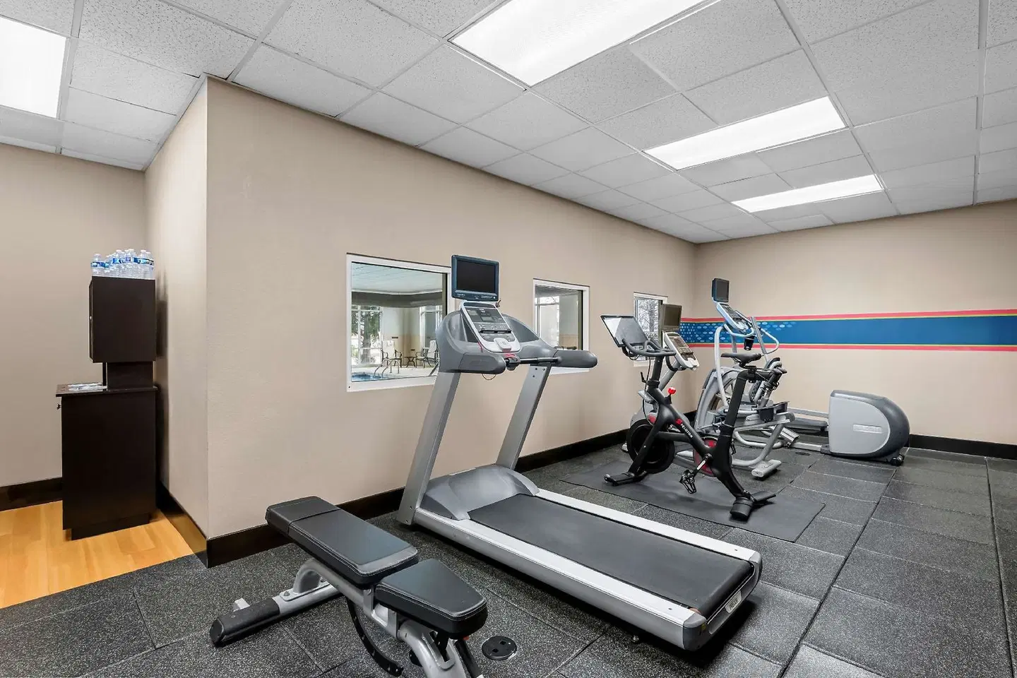 Hampton Inn & Suites Charlotte-Airport SPORTS_AND_LEISURE