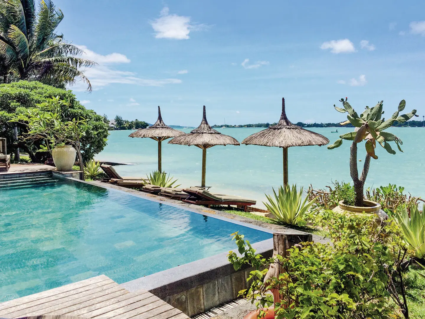 Südafrika Rundreise & Baden Mauritius (Hotel Ocean Beach) OUTDOOR_POOL