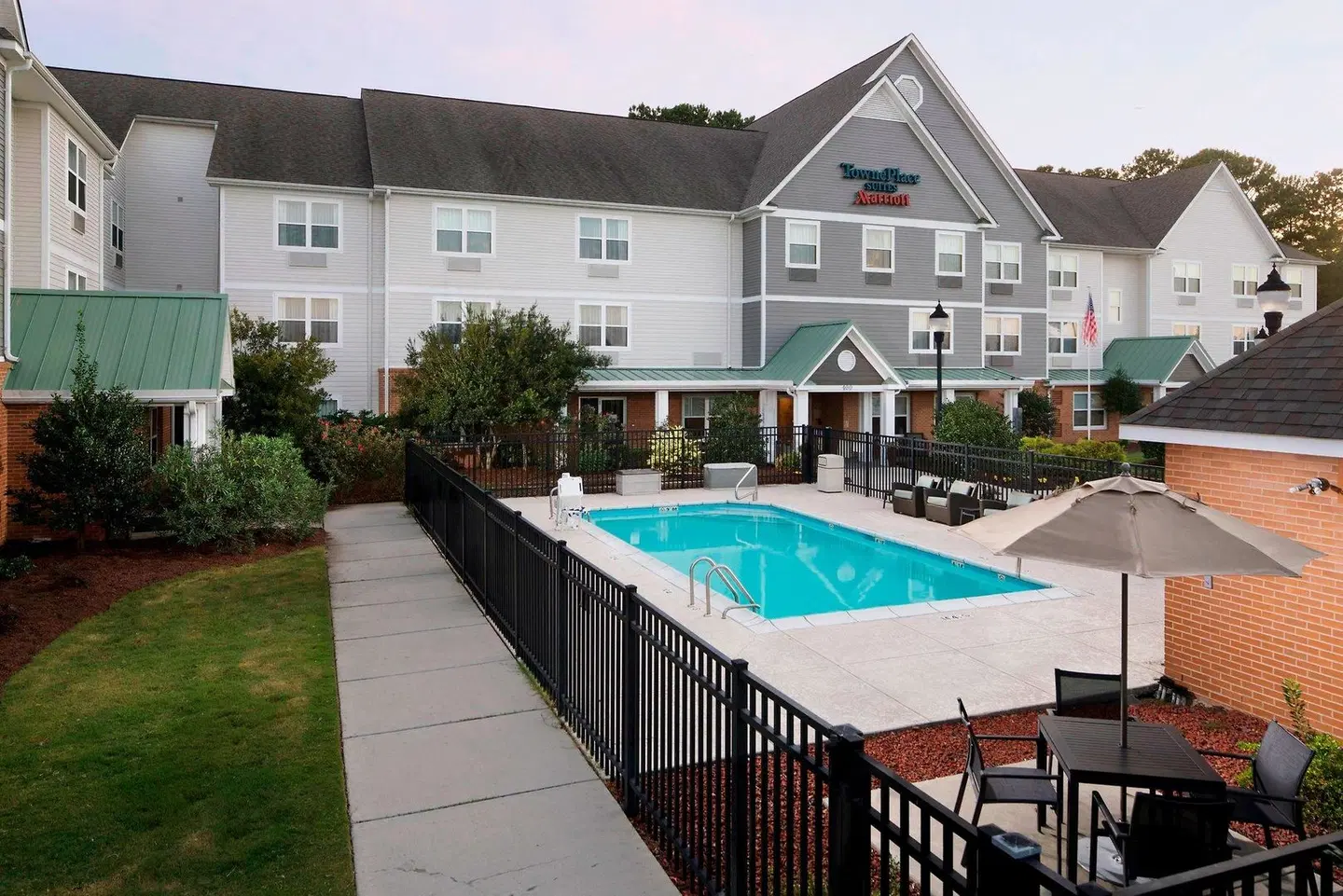 TownePlace Suites by Marriott Jacksonville EXTERIOR