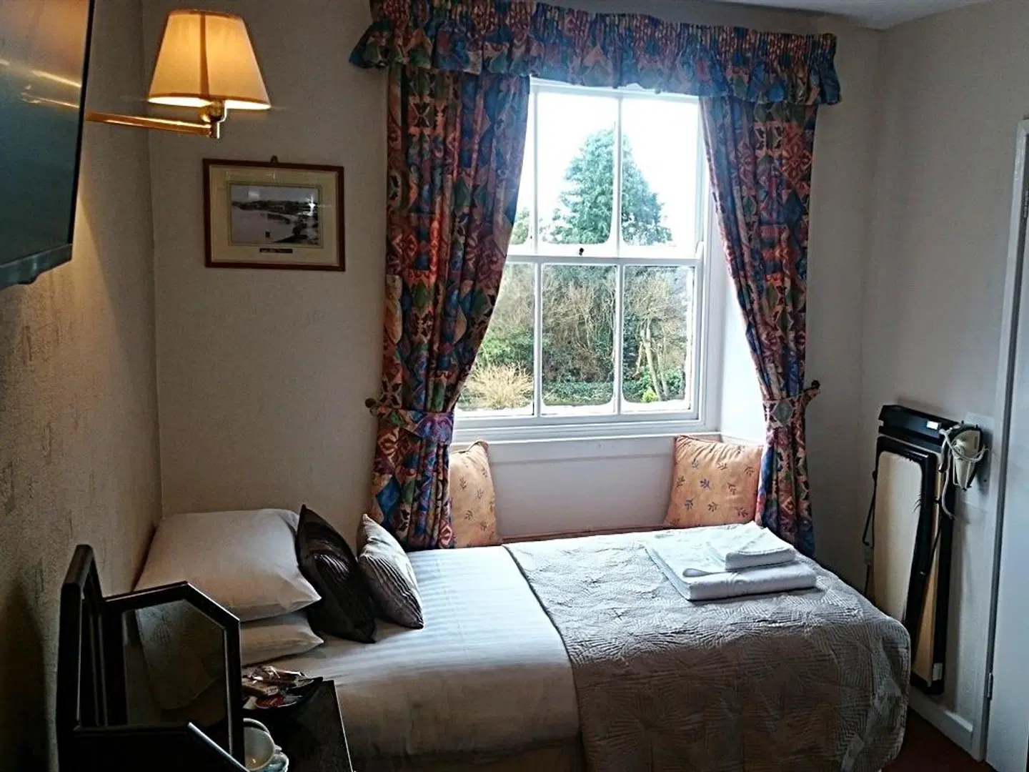 The Silverdale Hotel ROOM_EXAMPLE