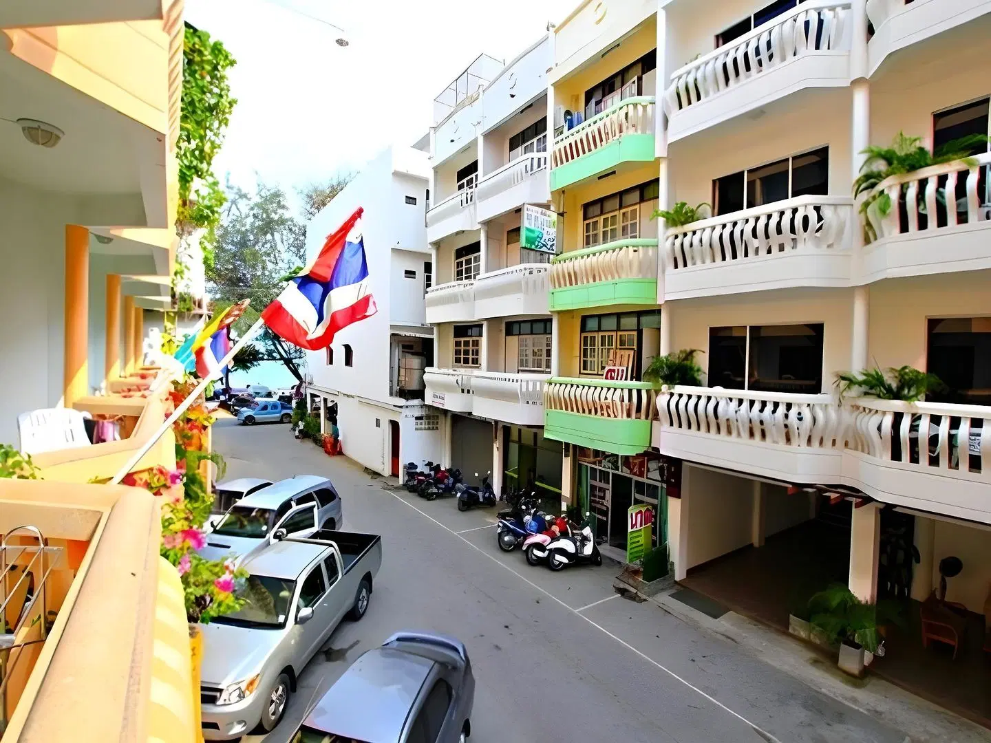 Paisiri Hotel EXTERIOR