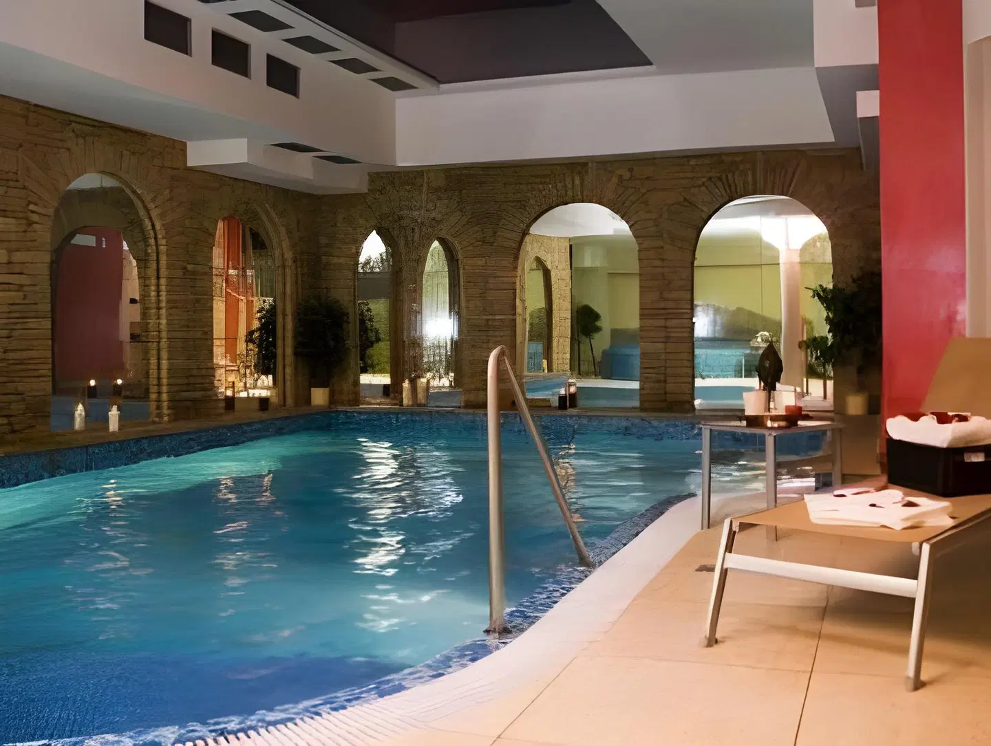 Welness Hotel Windsor Hallenbad