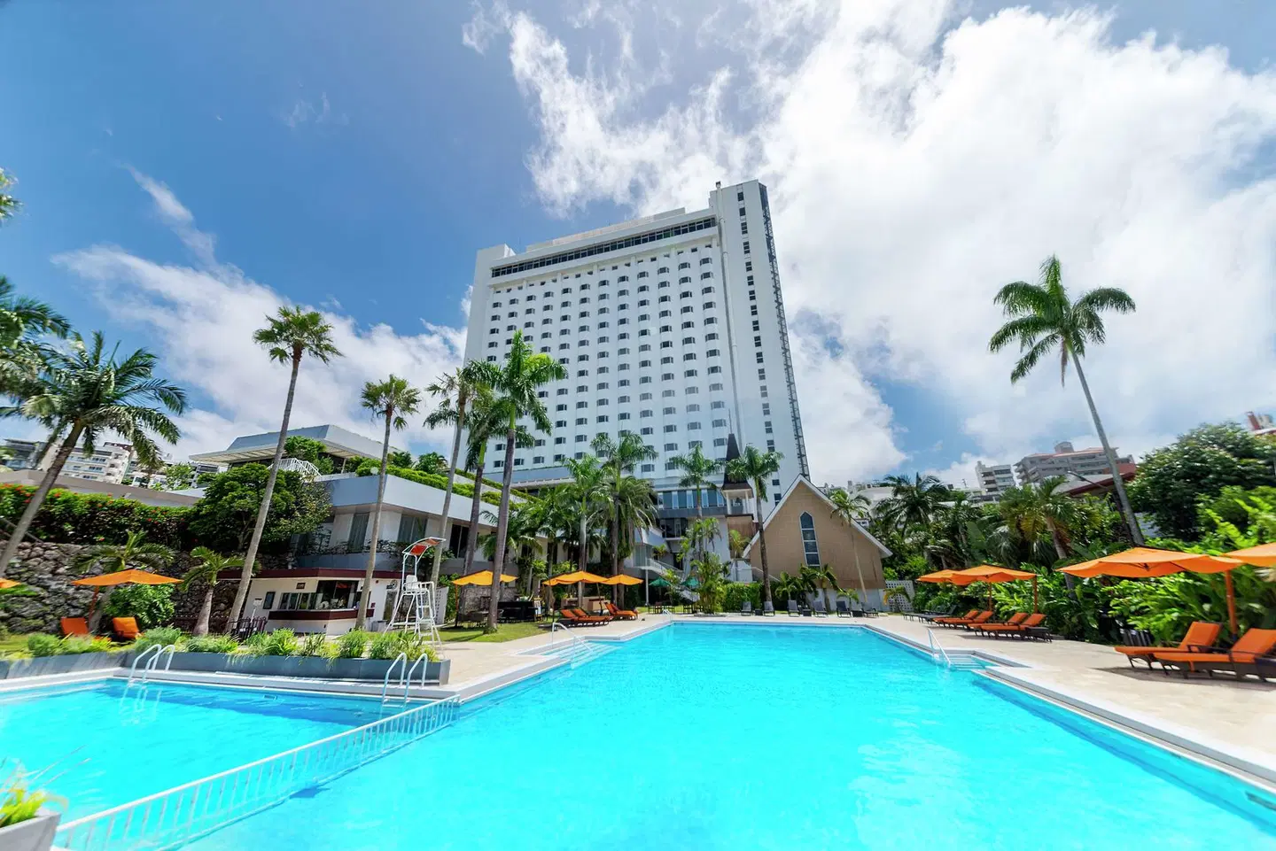 DoubleTree by Hilton Naha Shuri Castle EXTERIOR
