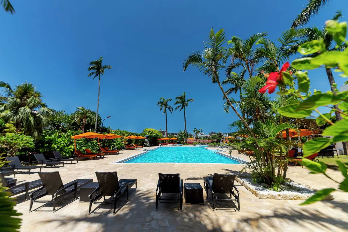 DoubleTree by Hilton Naha Shuri Castle OUTDOOR_POOL