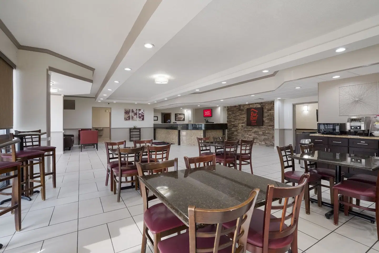 Red Roof Inn & Suites Jacksonville, NC Restaurant