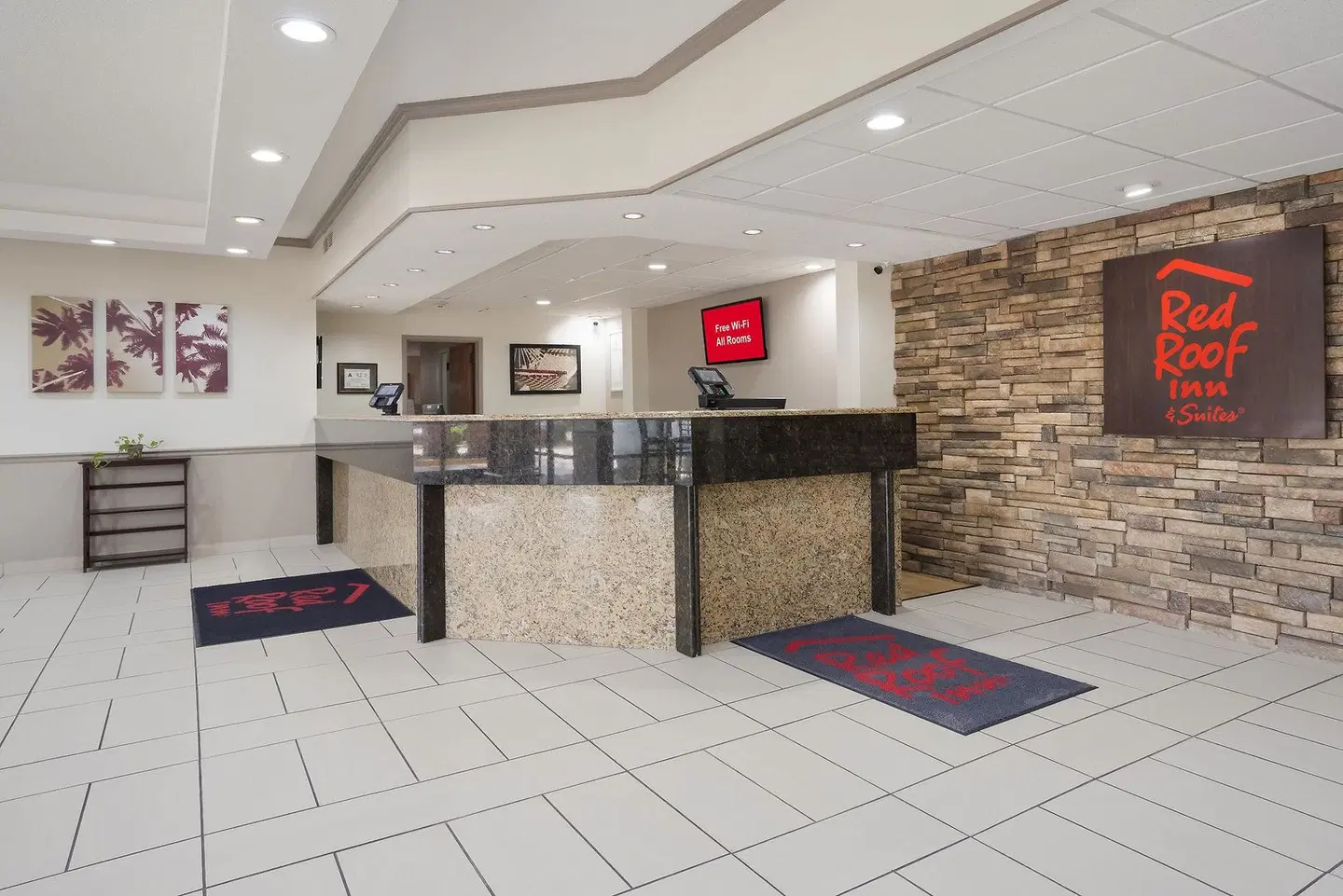 Red Roof Inn & Suites Jacksonville, NC LOUNGE_LOBBY