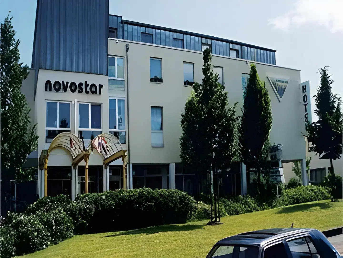 Hotel Novostar EXTERIOR