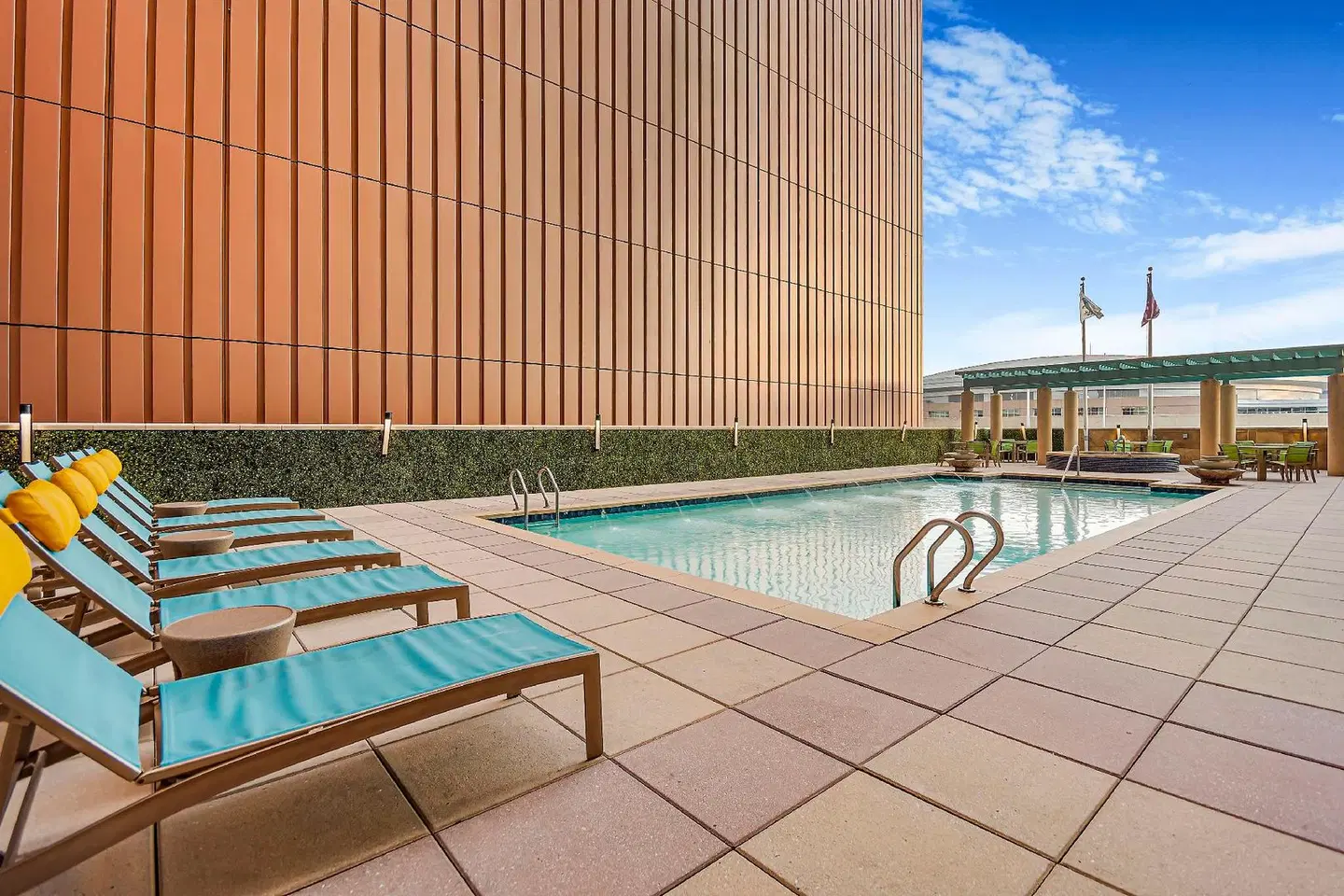 Embassy Suites Houston- Downtown HEALTH_BEAUTY