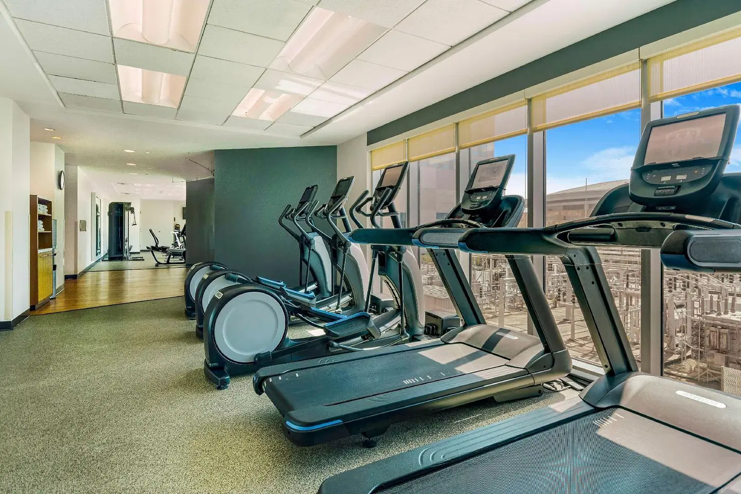 Embassy Suites Houston- Downtown SPORTS_AND_LEISURE