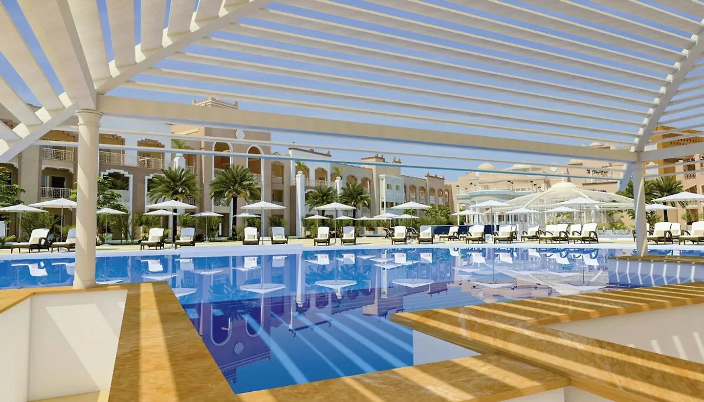 The Grand Palace Hallenbad