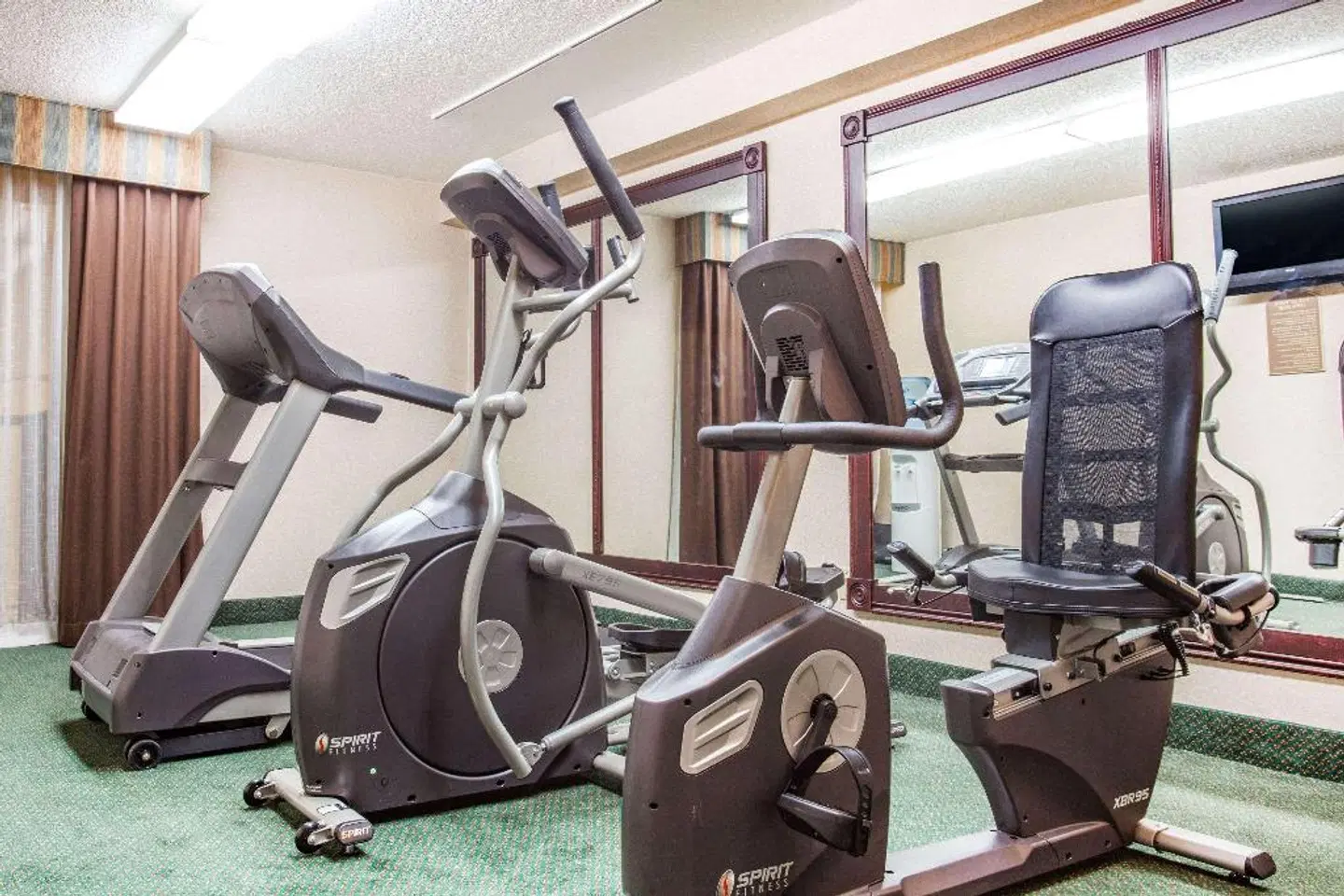 Ramada Jacksonville/Baymeadows Hotel & Conference Center SPORTS_AND_LEISURE