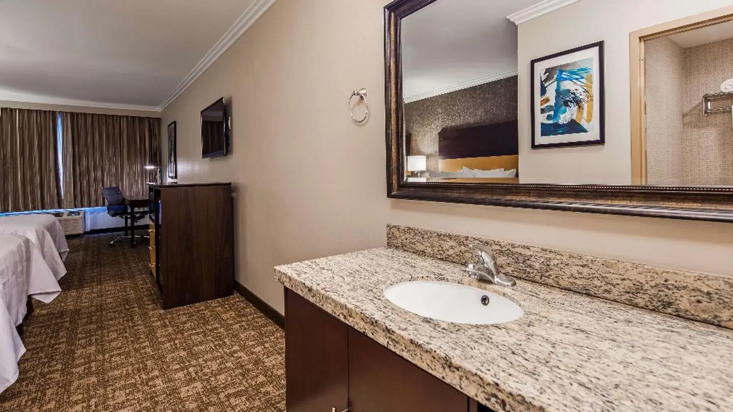 Best Western Los Angeles Worldport Hotel Badezimmer