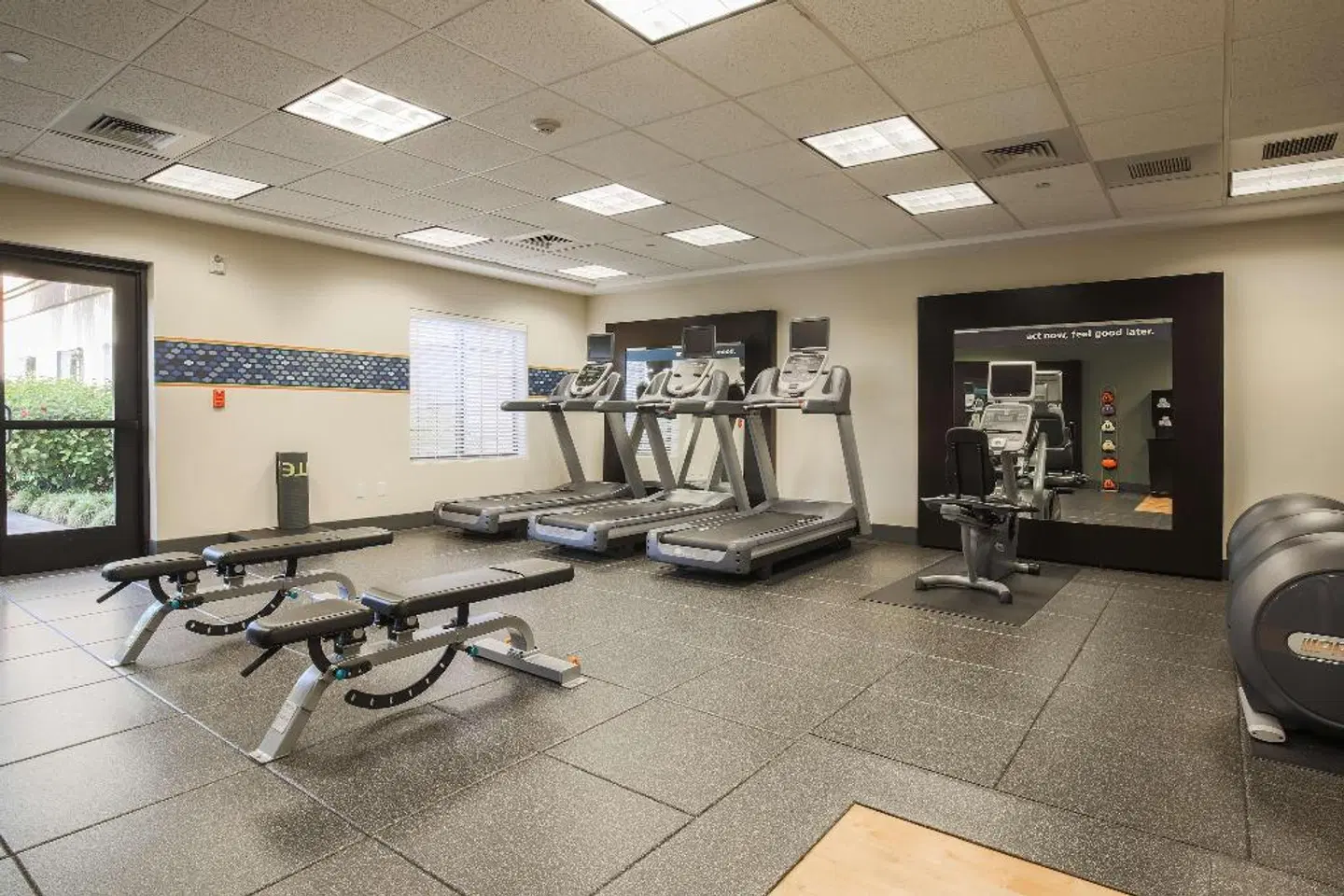 Hampton Inn & Suites Camarillo SPORTS_AND_LEISURE