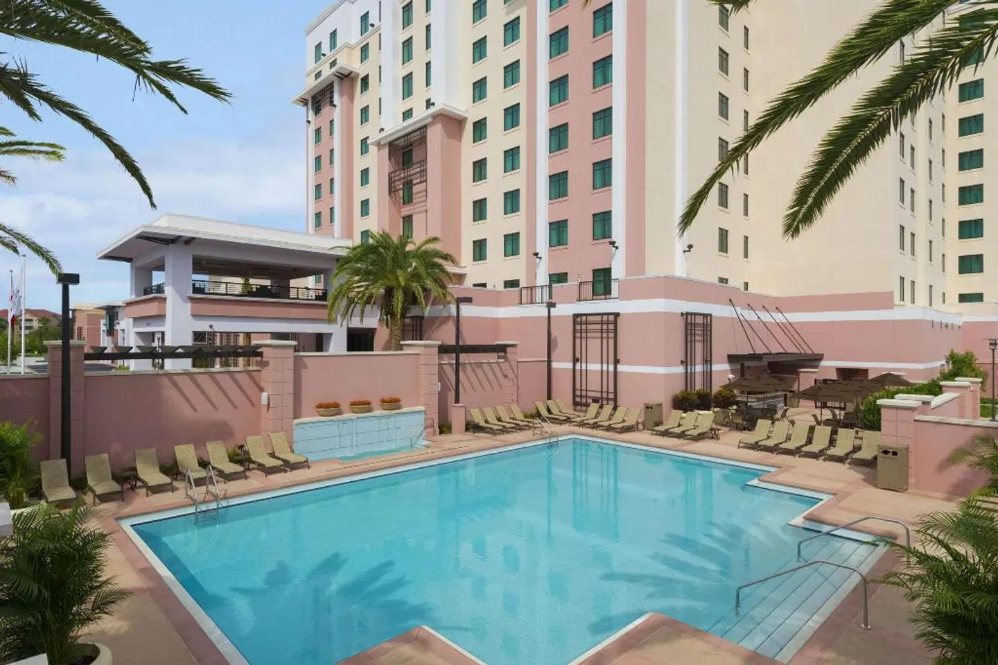 Embassy Suites by Hilton Orlando Lake Buena Vista South OUTDOOR_POOL