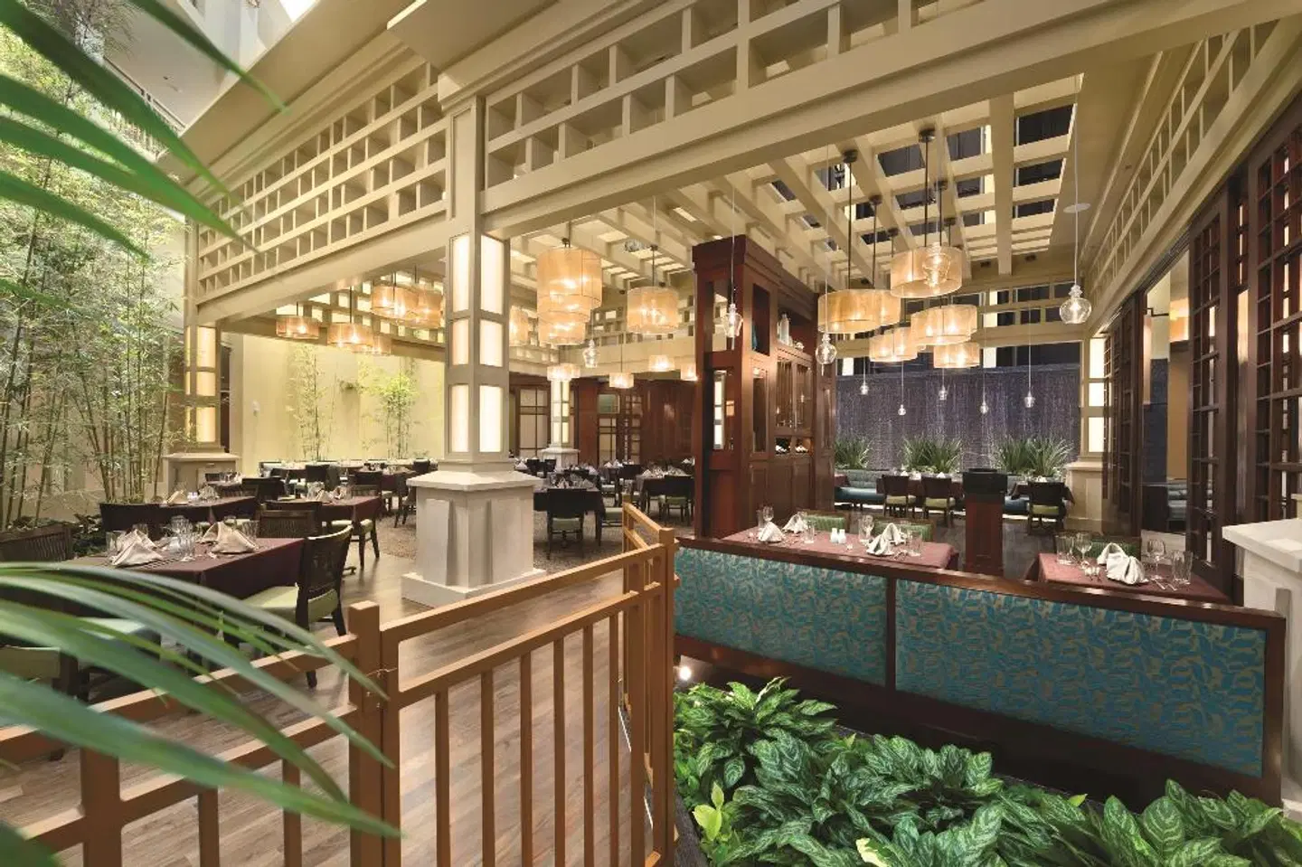 Embassy Suites by Hilton Orlando Lake Buena Vista South Bar
