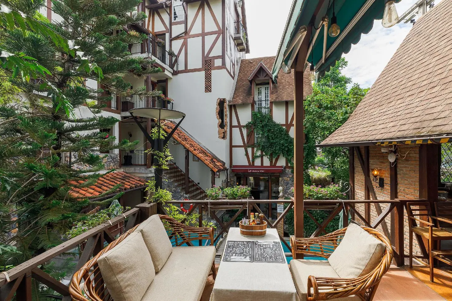 Le Charcoa Hotel Terrasse
