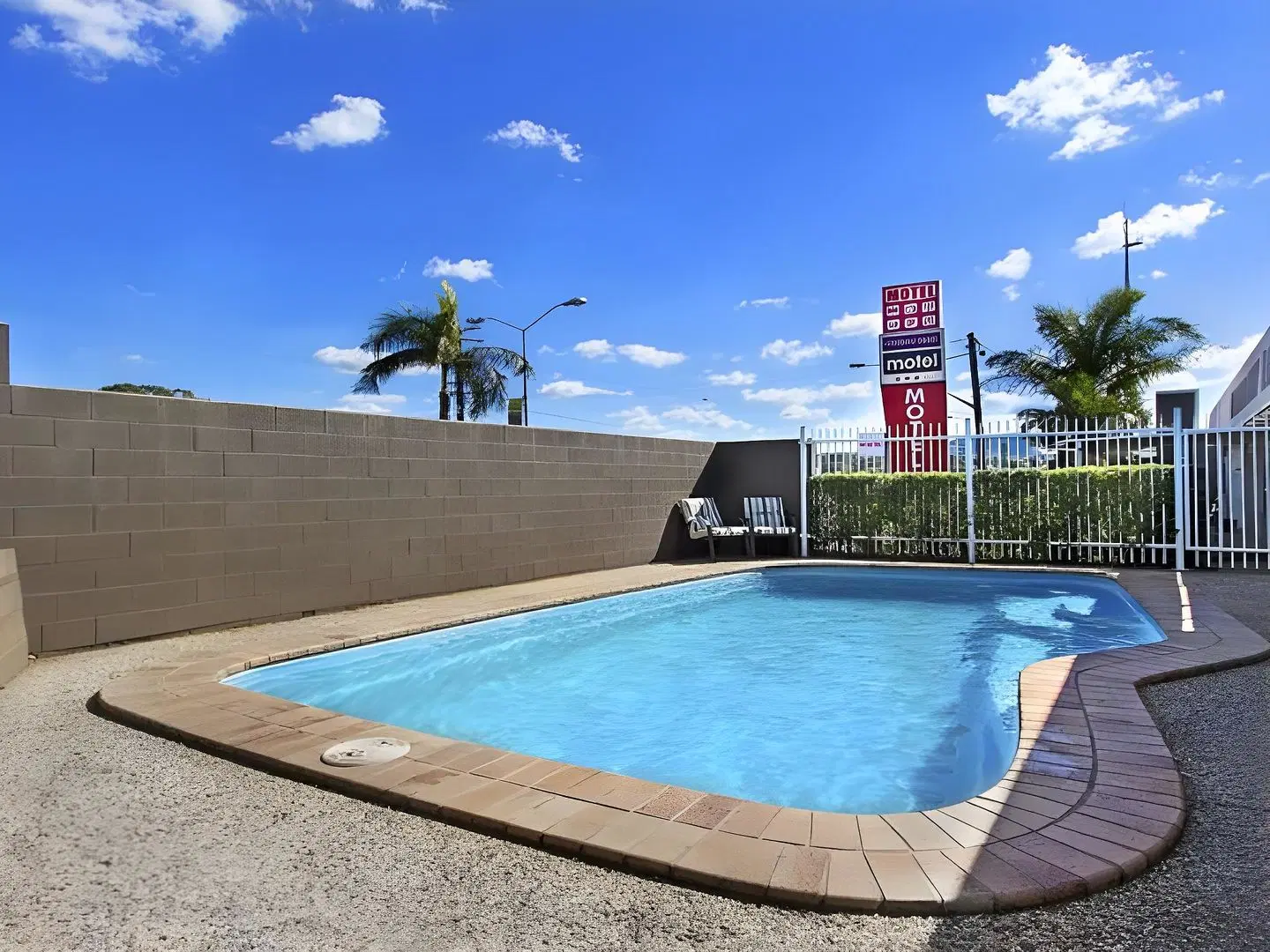 Nambour Lodge Motel OUTDOOR_POOL