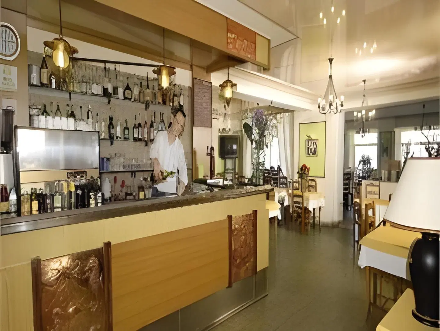 Des Roches Bar