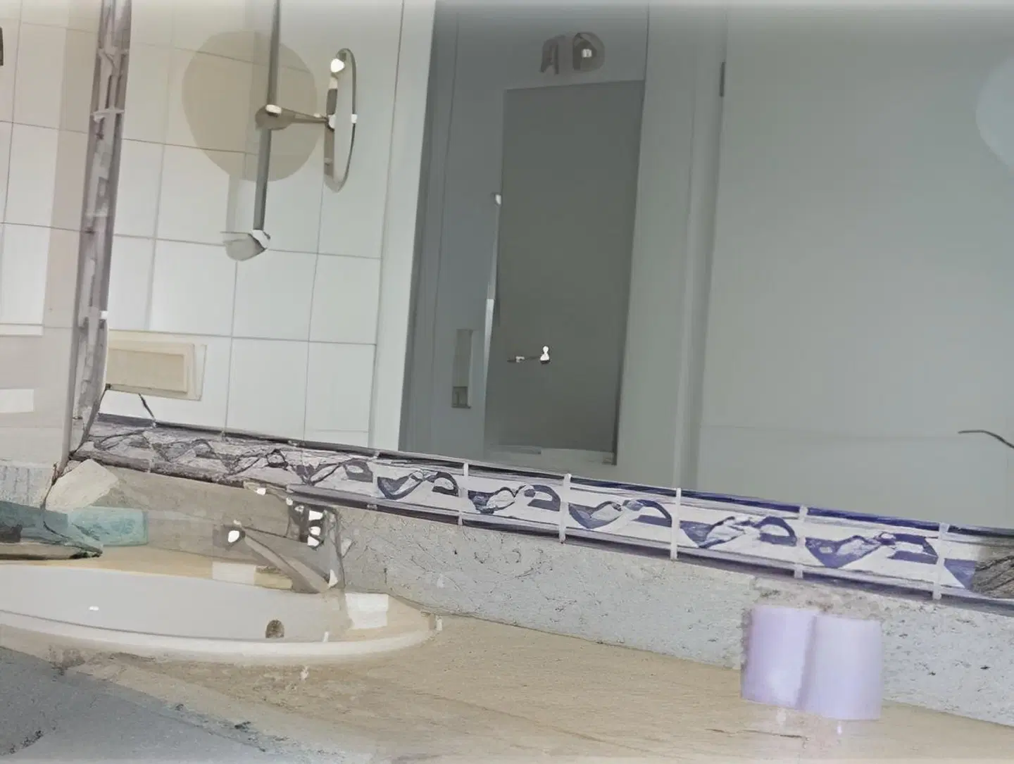 Zum Kronprinzen Badezimmer