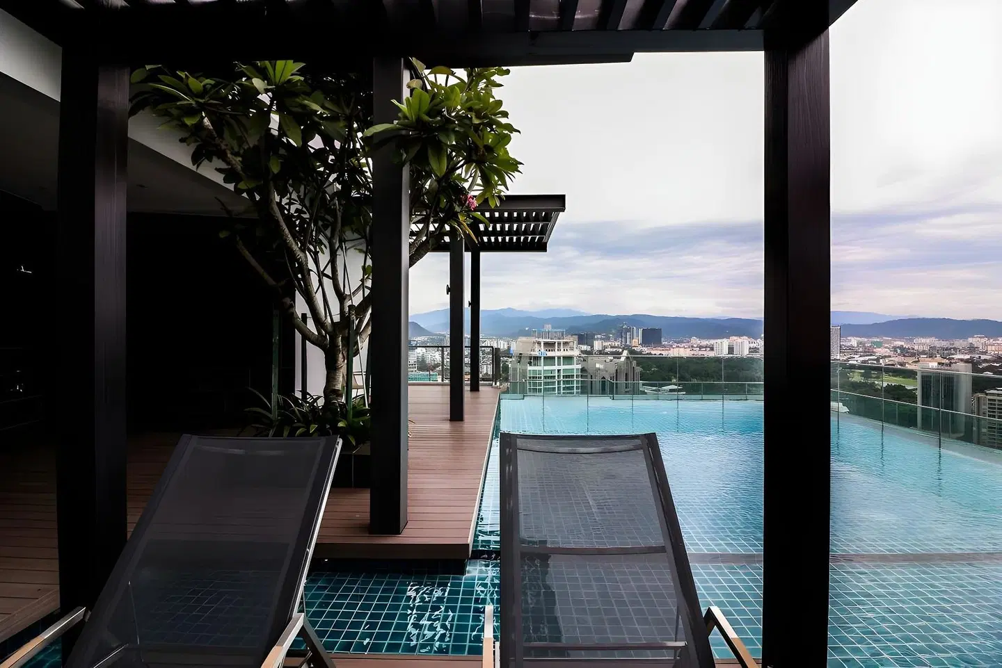 Swiss Garden Residences SS Suites Terrasse