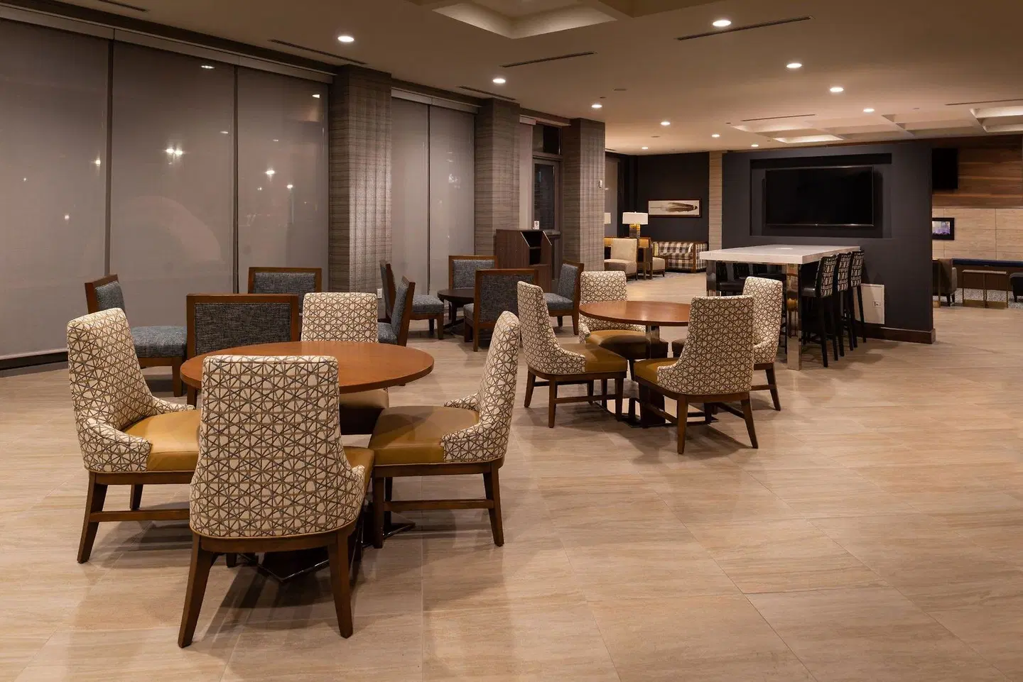 Courtyard by Marriott Charlotte Northlake Bar