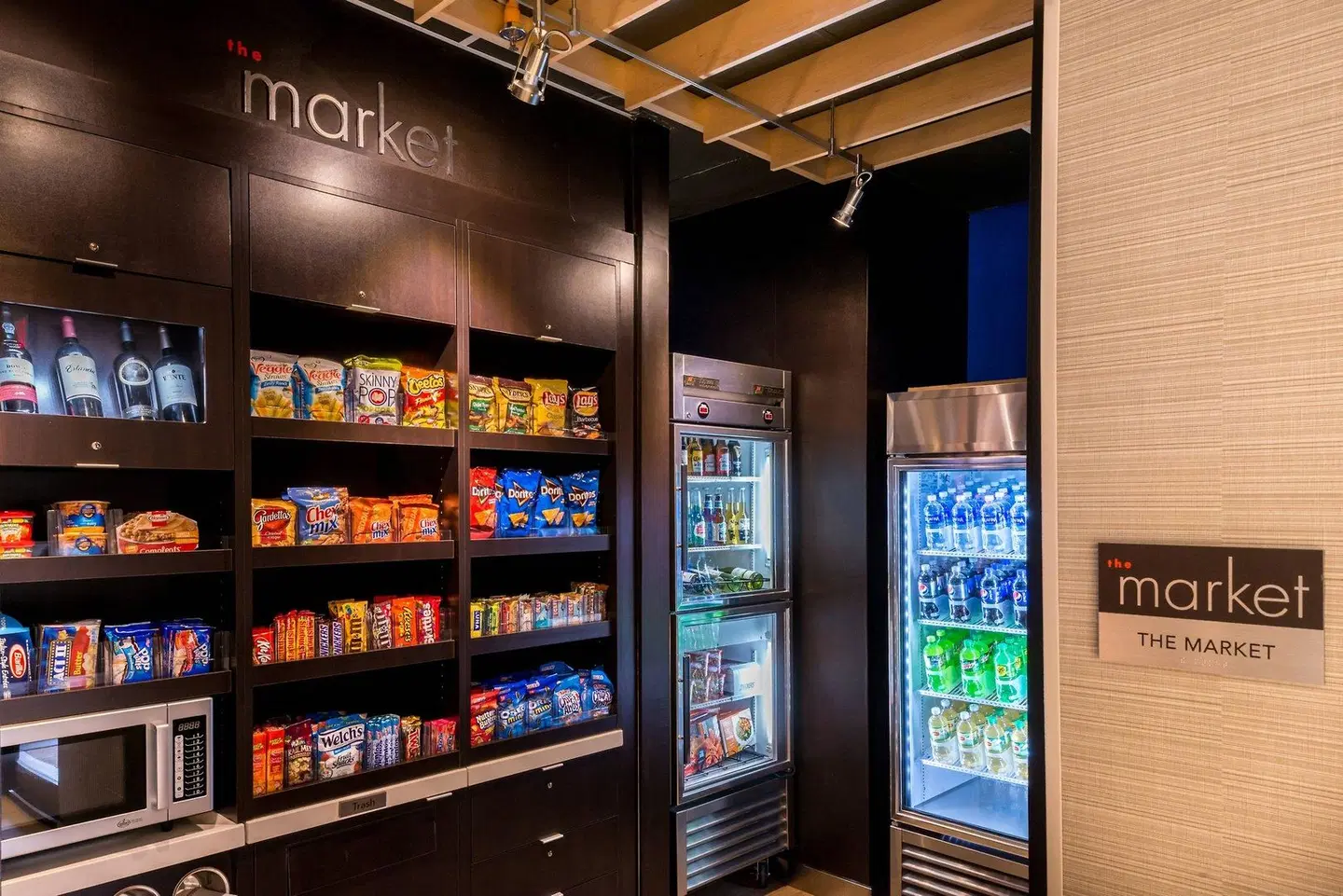 Courtyard by Marriott Jacksonville Bar