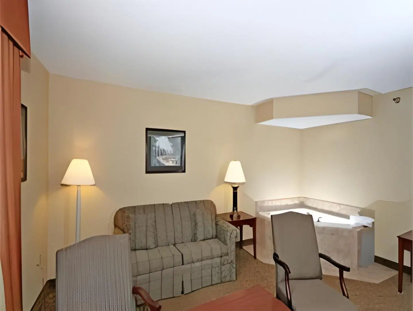 Hampton Inn Greensboro-East ROOM_EXAMPLE
