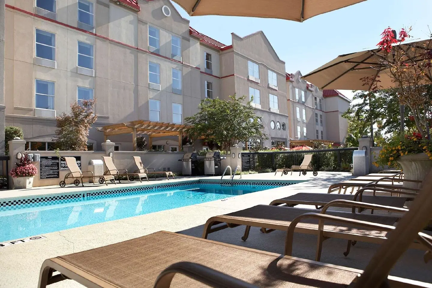 Hampton Inn & Suites Mooresville/Lake Norman OUTDOOR_POOL