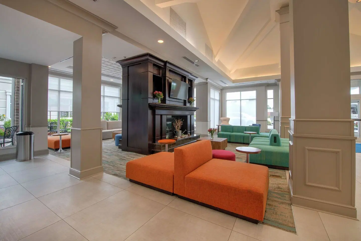 Hilton Garden Inn Durham Southpoint LOUNGE_LOBBY