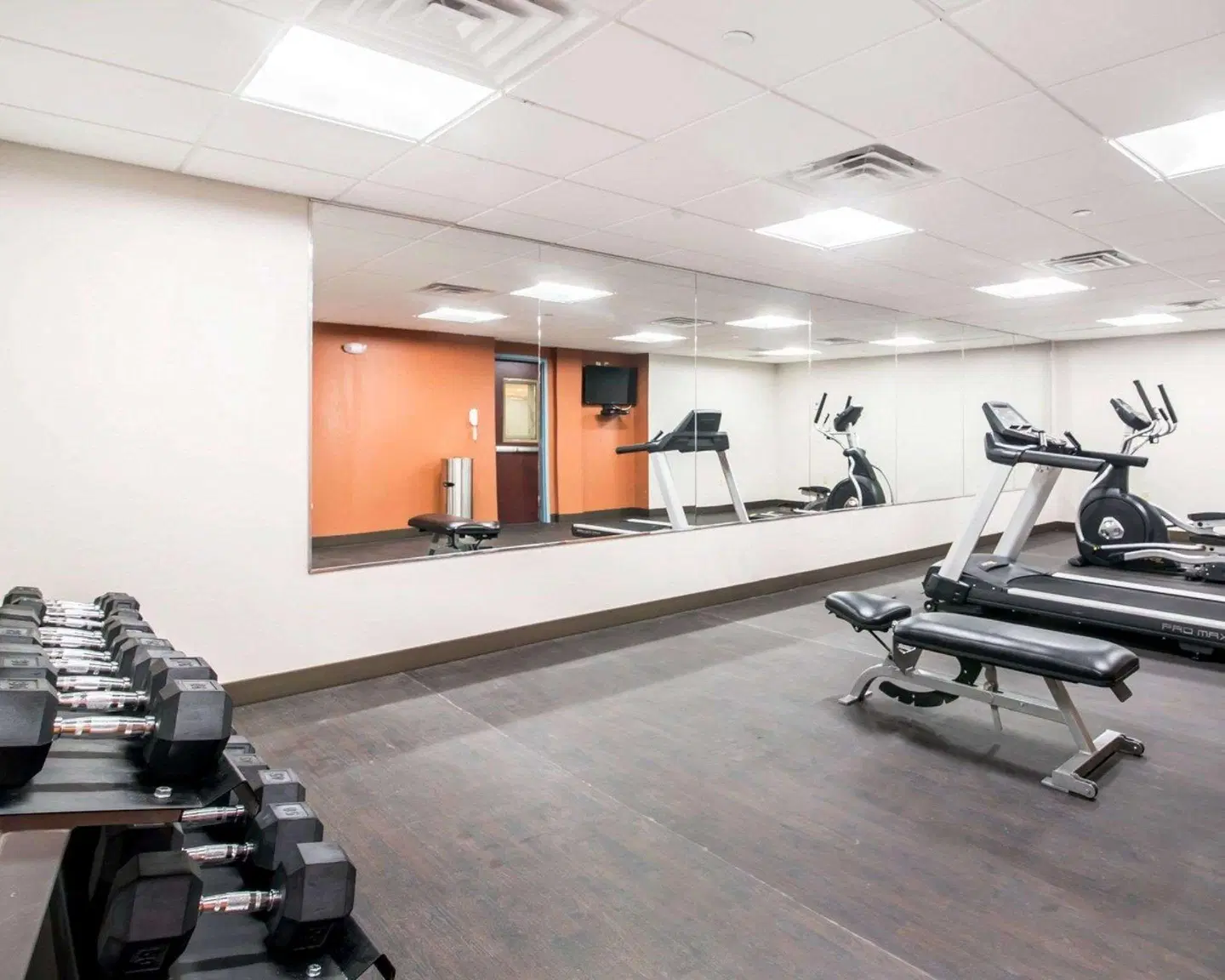 Comfort Inn & Suites Brattleboro I-91 SPORTS_AND_LEISURE